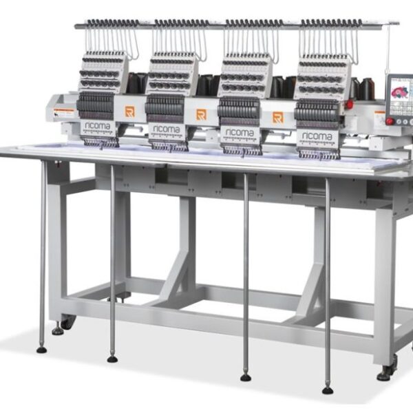 Four heads embroidery machine