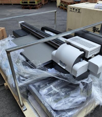 UV Flatbed Printer Machine – High-Precision, Multi-Media UV Printing with TX800 Printheads & Sinkable Platform